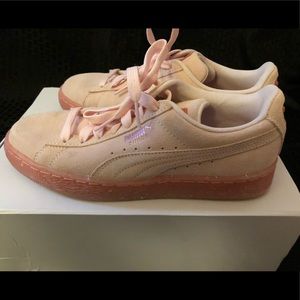 Puma pink glitz sneakers. EUC!